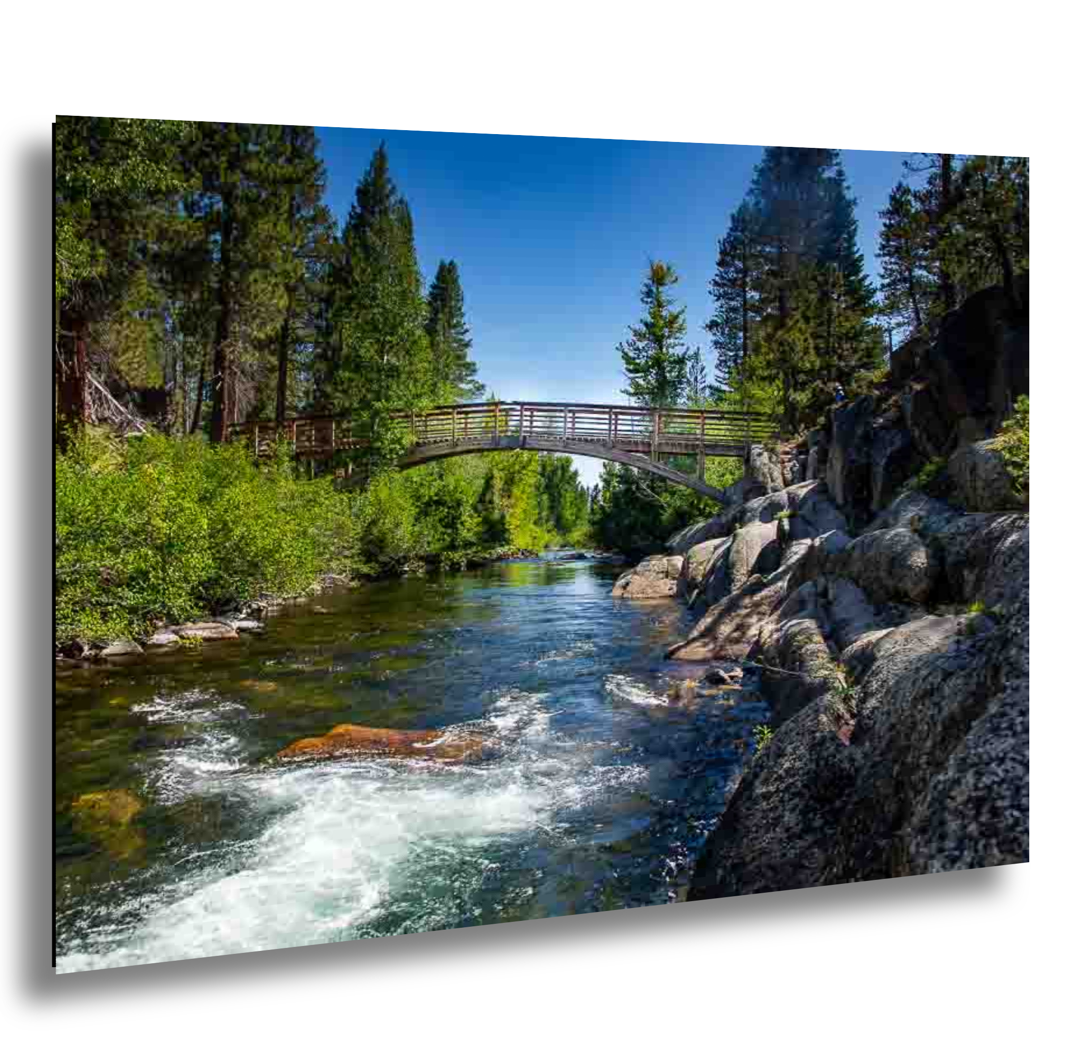 Bridge over the San Joaquin River in Devils Postpile National Monument